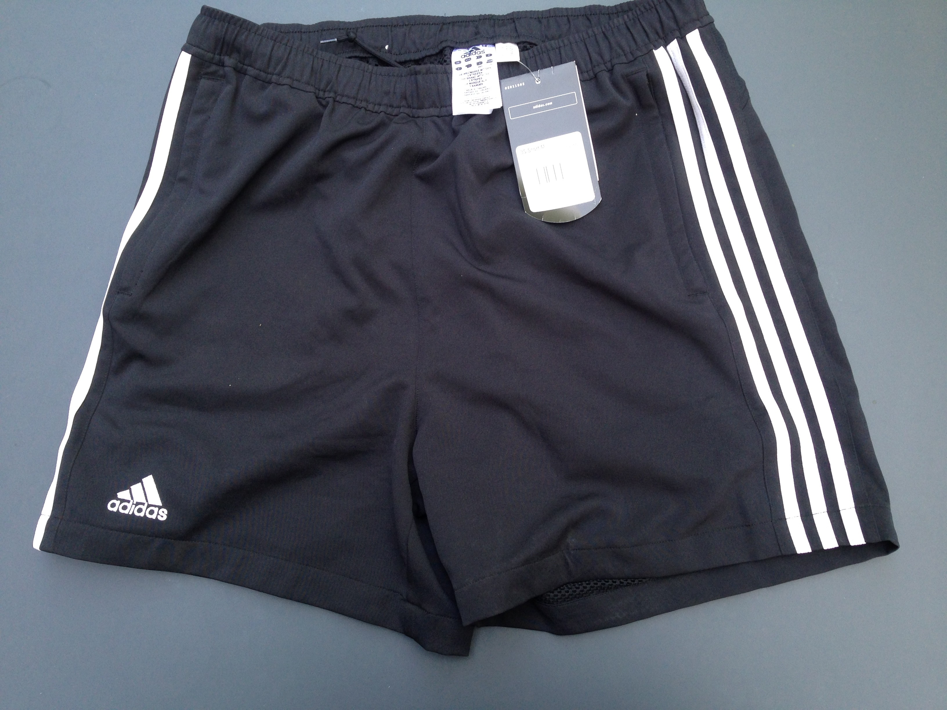 short adidas noir short adidas noir